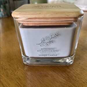 Yankee Candle Refreshing Eucalyptus & Mint New